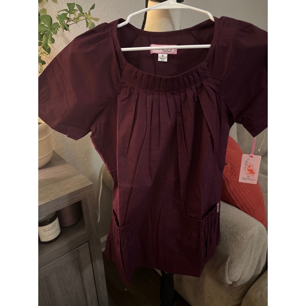 Koi NWT small purple scrub top‎